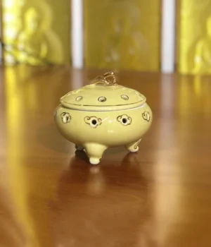 Lư đốt trầm hương bằng sứ, lư trầm Như Ý, lư trầm hoa sen nổi